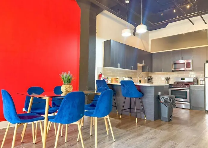 Mccormick Place Family Haven: Spacious 3br-2ba For 8 Apartment
