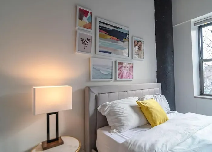 Mccormick Place Family Haven: Spacious 3br-2ba For 8 Chicago