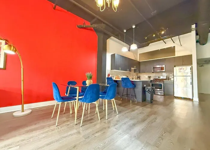 Mccormick Place Family Haven: Spacious 3br-2ba For 8 Apartment *
