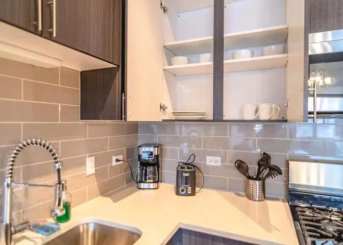 Mccormick Place Family Haven: Spacious 3br-2ba For 8 Apartment Chicago